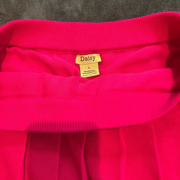 Daisy Bright Pink Skater Skirt - Picture 3 of 3